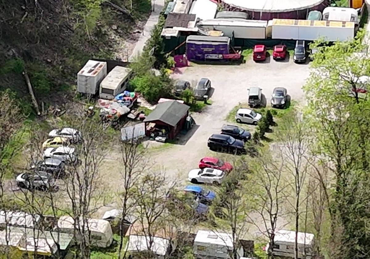 Aussenparkplatz – Bild 1